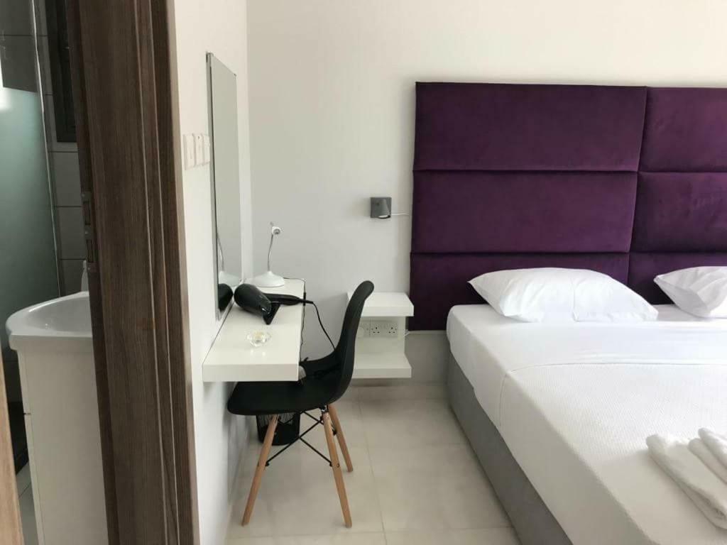 Mare Monte Seaview Boutique Apartment Paphos Bagian luar foto